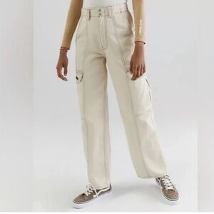 BDG Women’s Off White Relaxed Skate Jean Size 24